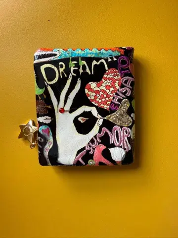 츠모리치사토 접이식 지갑