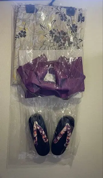 꽃무늬 유카타 보라색 오비 블랙 일본 나막신 세트