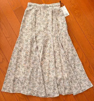 LILLIAN CARAT 플레어 스커트 플라워 프린트