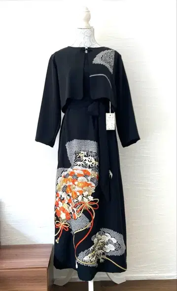 블랙  리메이크 포멀 원피스 외 3종 세트