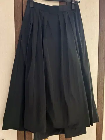 새상품급 23구 블랙 롱 스커트 사이즈 40