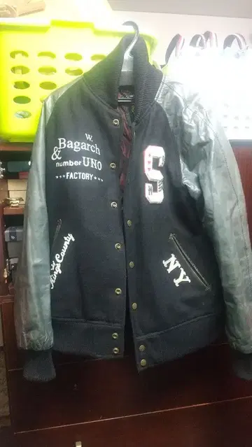 초레어 Bagarch 바시티 자켓 ak69 착용 hip hopBBOY