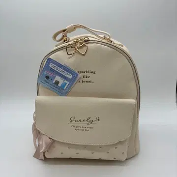 미사용 새상품 Suwely 크림색 백팩