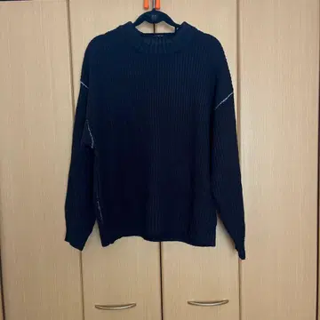 빔스 하트 블랙 리브 긴팔 스웨터