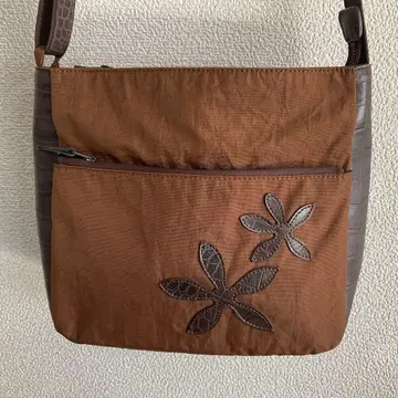 이비자 숄더백 브라운