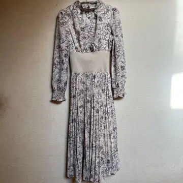 tocco 꽃무늬 프린트 긴팔 원피스