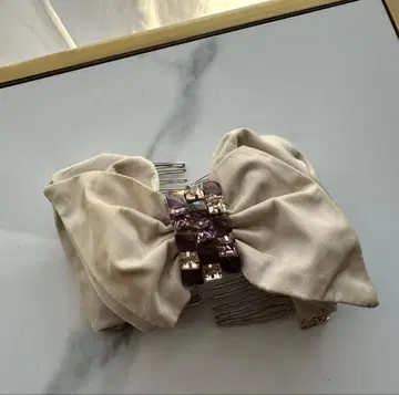 Complex Biz 아이보리색 새틴 헤어 이지콤 보라색 스톤 장식