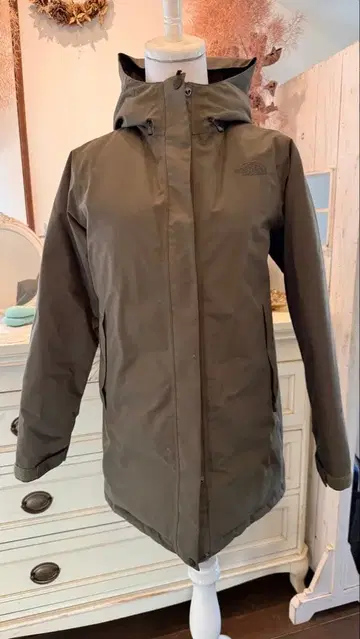 [ 컨디션 최상 ] The North Face 후드 부착 롱 자켓