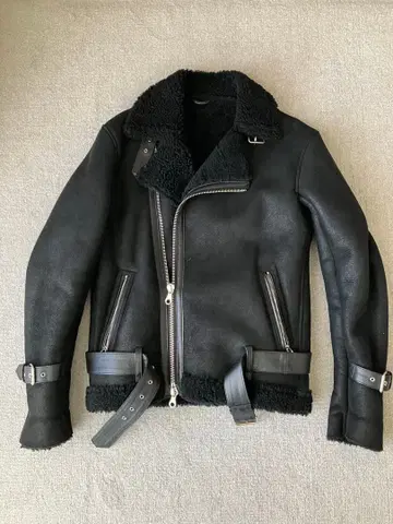 친퀘완타 더블 라이더 자켓 사이즈 44