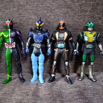 가면라이더 소프트 비닐 피규어 4개 세트