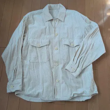 GU 크림색 코듀로이 자켓