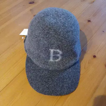 Nuance 그레이 B 자수 캡 M