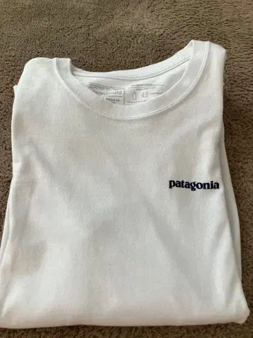 [ 새상품급 ] patagonia 화이트 롱 T셔츠 S