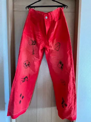 할리퀸 스트레이트 데님 팬츠 레드