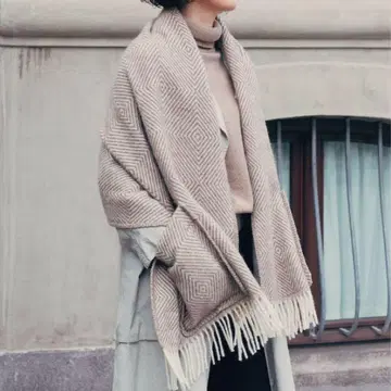 LAPUAN KANKURIT 라푸안칸크리 포켓 숄 MARIA