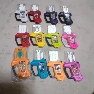 가면라이더 이그제이드 DX 도키메키 크라이시스가샤트 등 12개 세트