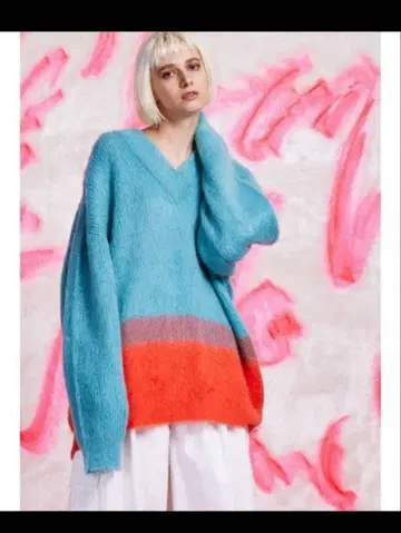 바이컬러 그라데이션 샤기 프라임 오버 모헤어 니트