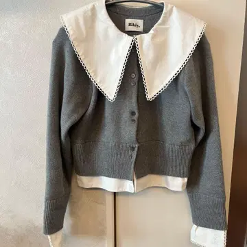 Bibiy. 그레이 버튼 가디건