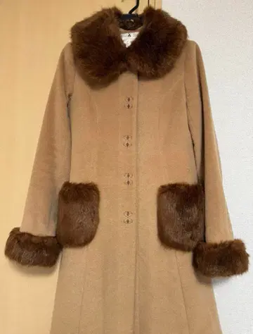 [ 레어 ] 101마리 달마시안 이야기 시크릿허니 코트