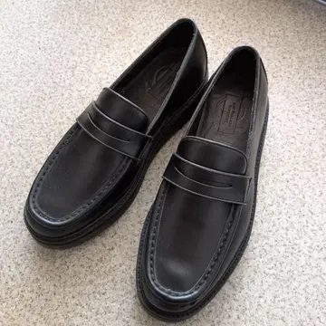 SATURDAYS NEW YORK CITY 블랙 로퍼