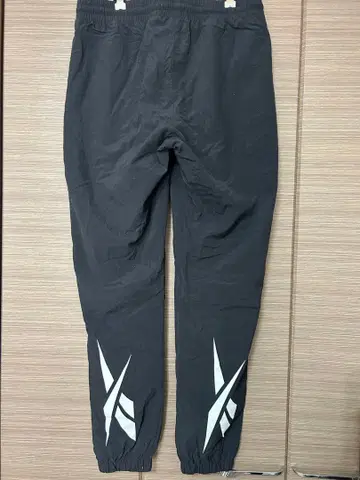 Reebok 블랙 Classics Vector 트랙 팬츠