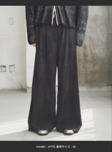 Fade corduroy pants / 페이드 코듀로이 팬츠