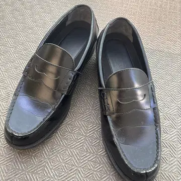 블랙 가죽 로퍼