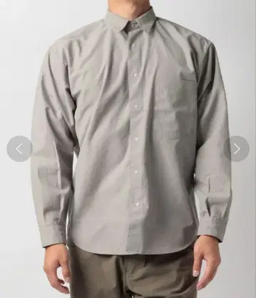 데상트 포즈 그레이 셔츠