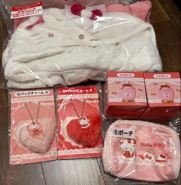 산리오 헬로키티 행운 복권 라스트 원상 후드 부착 케이프 파우치