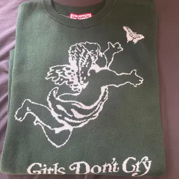 Girls Don't Cry 니트 스웨터