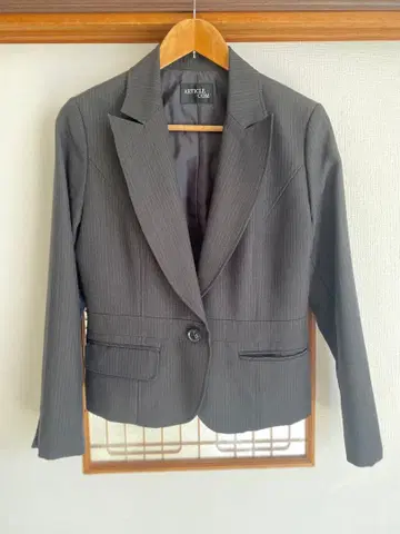 그레이 스트라이프 비즈니스 정장 상하의 세트