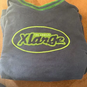 XLARGE 네이비/그린 트레이닝복