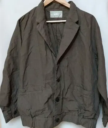 네스트로브 자켓