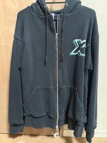 엑스트라지 후드티 후드 부착