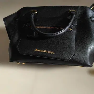 사만사 베가 블랙 숄더백