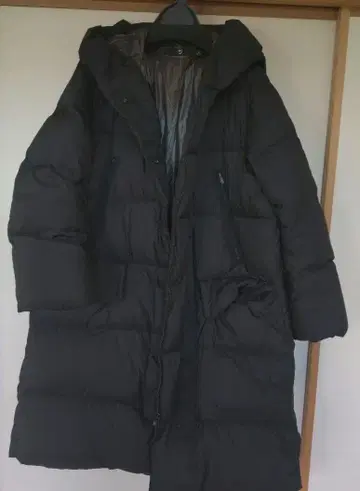 유니클로 +J 블랙 롱 다운 자켓 L 사이즈