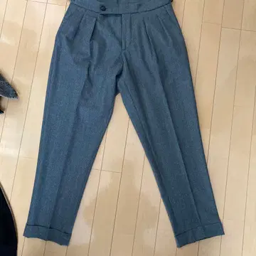 BERWICH 그레이 슬랙스 42