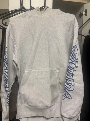 kustomstyle 그레이 파란색 자수 후드티 L