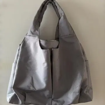 그레이 토트백 지퍼 포함