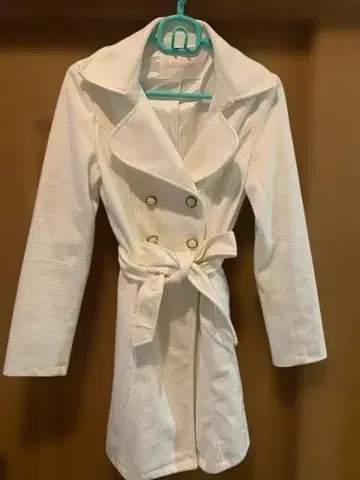 LIZLISA 화이트 더블 브레스트 코트 사이즈 M 여성용