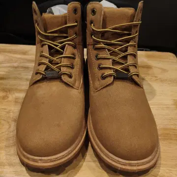 브라운 스웨이드 워크 부츠 하이컷