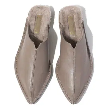 [ 새상품급 ] Daniella&GEMMA 스틸레토 퍼 플랫 샌들