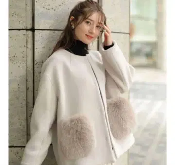 [ 새상품급 ] 아푸와이저 리셰 포켓퍼 노카라 코트 36