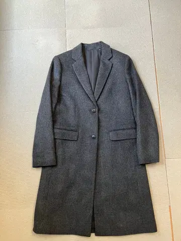 미사용 유니클로 울 혼방 체크 무늬 체스터 코트