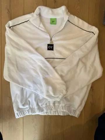 화이트 집업 맨투맨 OY