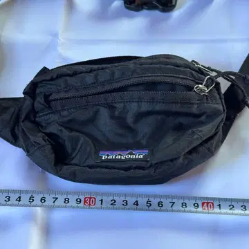 파타고니아 바디백 블랙