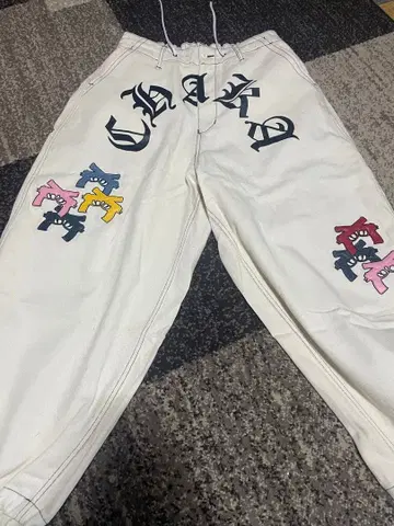 GALFY CRUTCH BRAND 조거 팬츠 화이트