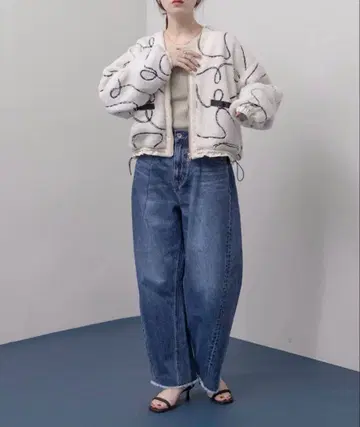 미사용품 에이미 로우 웨이브 자수 보아 블루종