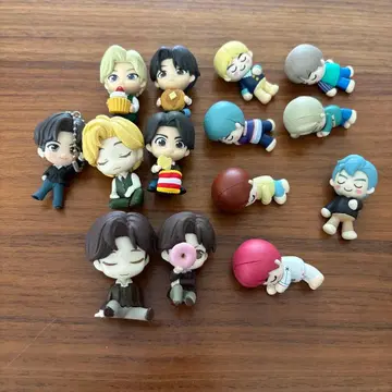 bts 타이니탄 피규어