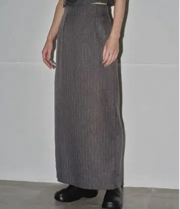 그레이 스트라이프 타이트 스커트